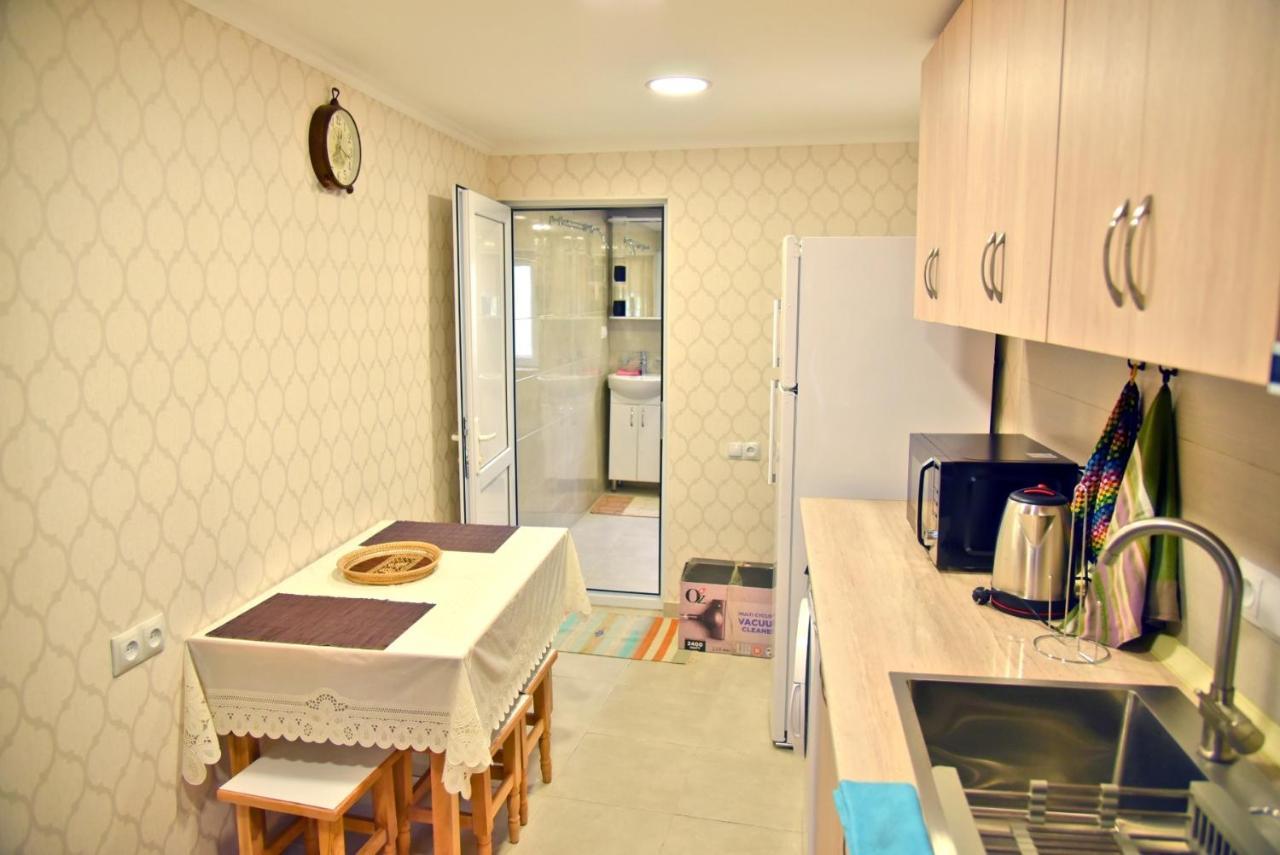 Robo Apartment Tbilisi Exterior photo